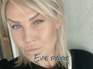 Evie_paige